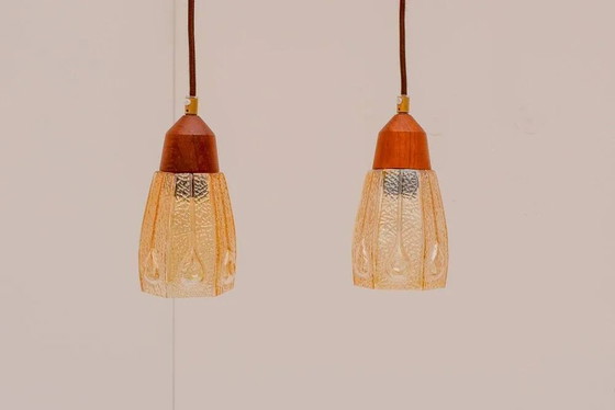 Image 1 of Suspensions en verre de Pukeberg, Suède, années 1960, lot de 2