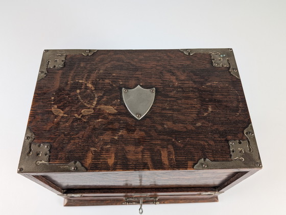 Image 1 of Mobiletto da scrittura vittoriano in quercia con tamburo automatico, XIX secolo