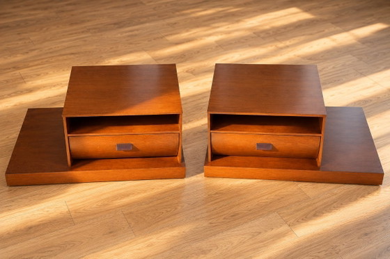 Coppia di comodini di design – legno finitura Cognac (photo 5 of 5)