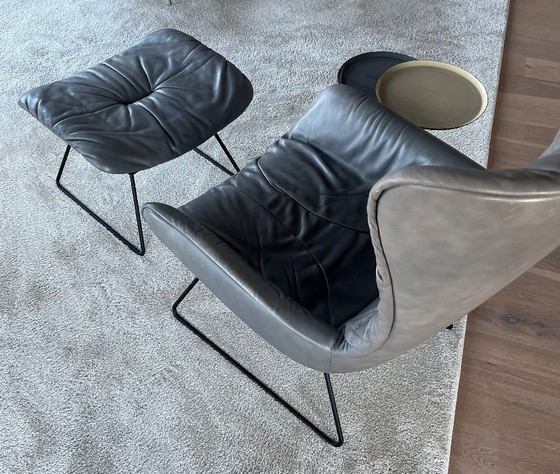 Image 1 of Leya Cocktail Wingchair + poef Freifrau - Grijs leer 