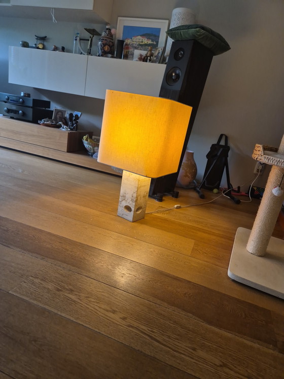 Image 1 of Grande lampe de table en travertin design italien (Fratelli Manelli)