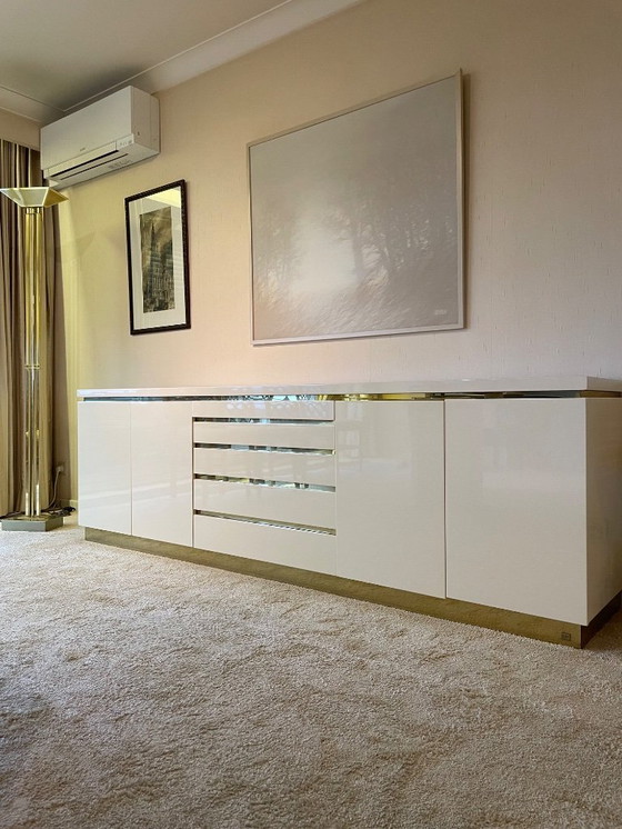 Image 1 of Jean Claude Mahey Dressoir, jaren 70, wit en messing