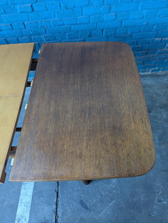 Image 1 of Table de salle à manger extensible en vieux chêne