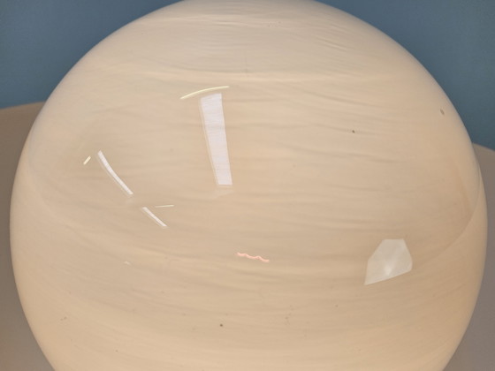 Image 1 of Lampada da terra anni '70 in metallo e vetro bianco