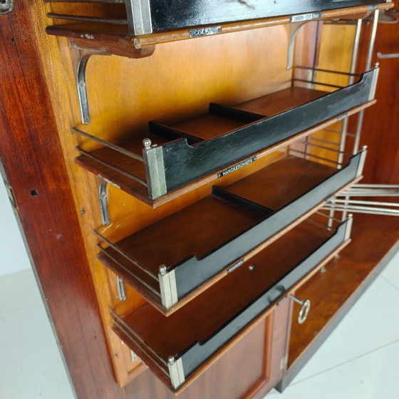 Image 1 of Herenkledingkast van Compactom Ltd uit de jaren 1920 – volledig ingericht interieur
