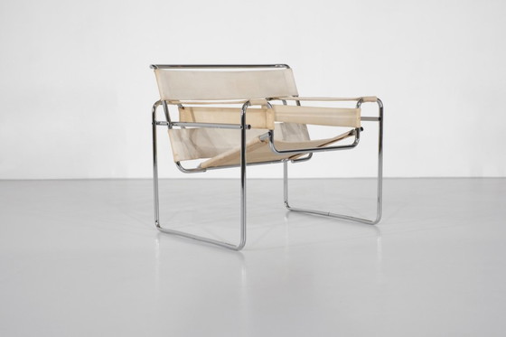 Image 1 of Sillón "B3 Wassily" en tela de Marcel Breuer para Gavina, 1925.