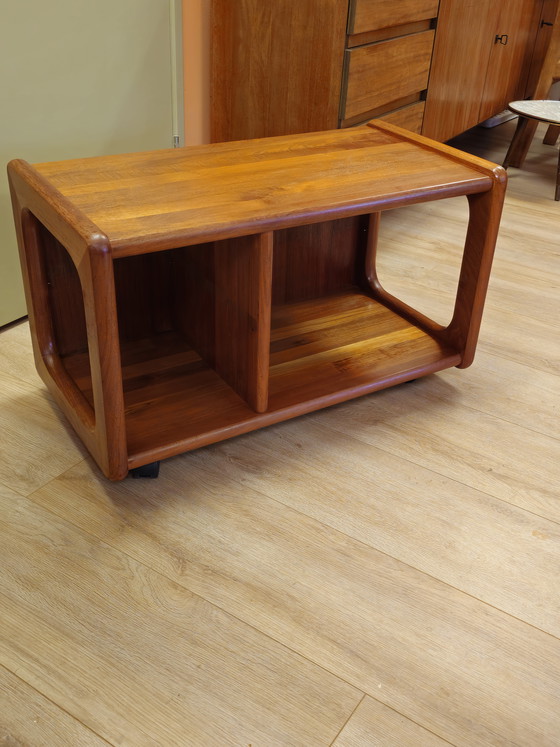 Image 1 of Vintage Dyrlund Teak Deens Audiomeubel / Platenspeler Kastje LP