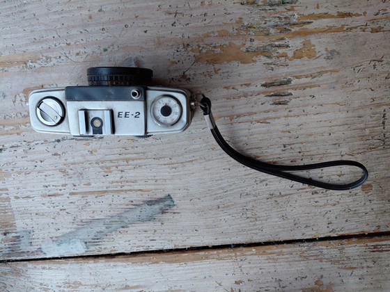 Image 1 of Fotocamera compatta vintage Olympus Pen EE-2 Half-Frame