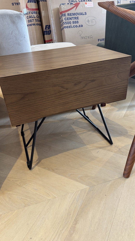 Image 1 of Comodino - finitura mogano x1