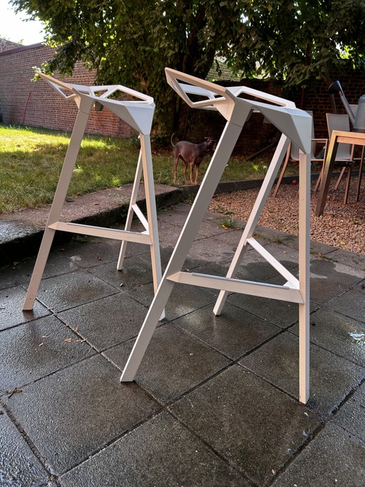 2 Magis krukken_Een kruk, 77 cm hoog, wit