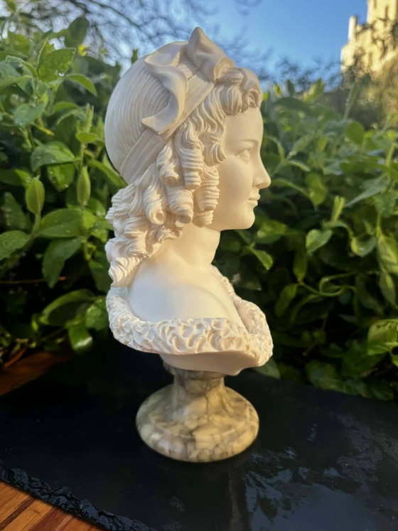 Busto di donna firmato Arnaldo Giannelli datato 1972. – Sculture, Marble, Stone (photo 5 of 11)