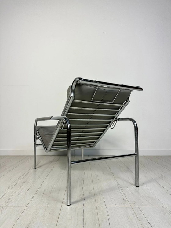 Image 1 of Vintage ‘Genni’ loungestoel met voetenbank van Gabriele Mucchi voor Zanotta, Italiaans design, jaren 80.