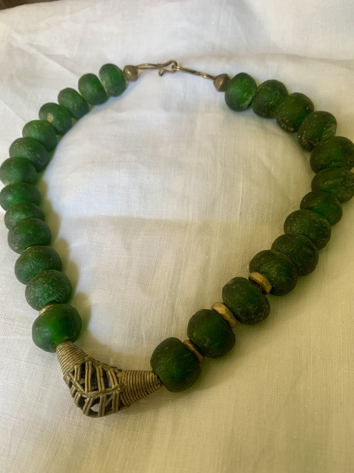 Krobo Ghana Beaded Necklace - Brass Pendant. Acquired in the 1990s – cadeaus, Glass (photo 2 of 8)
