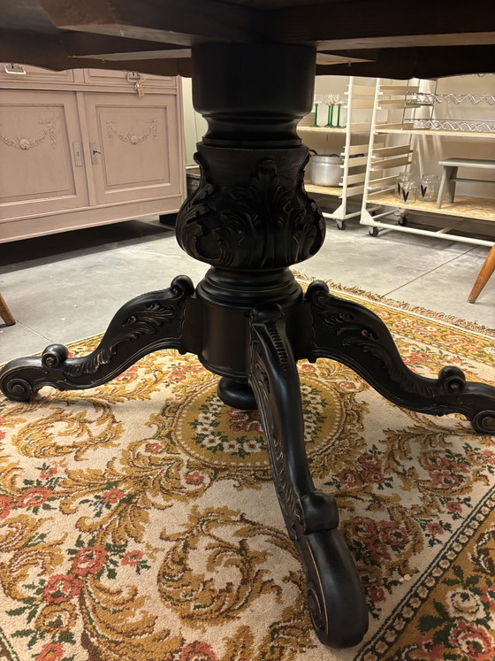 Image 1 of Antique / Baroque / Brocante dining table / round table