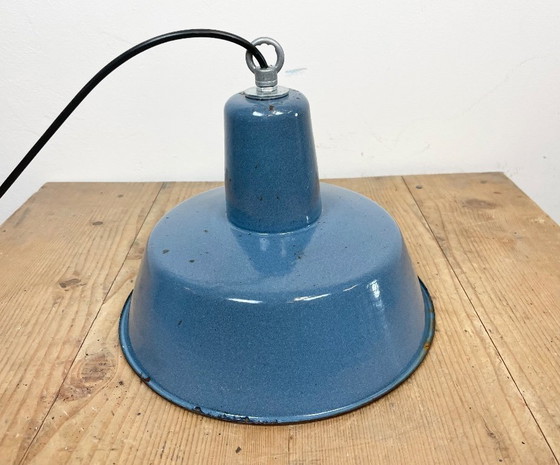 Image 1 of Suspension industrielle en émail bleu, années 1960