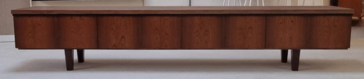 Credenza bassa di metà secolo