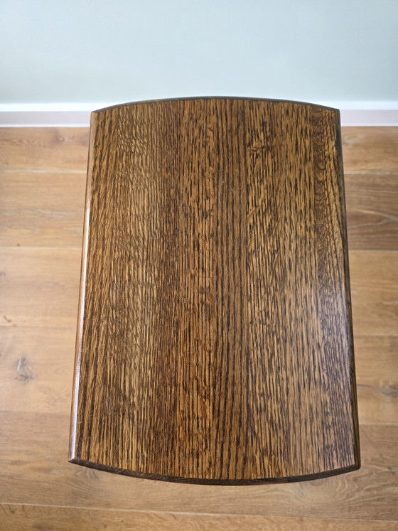 Image 1 of Vintage boeken- en bijzettafel eikenhout