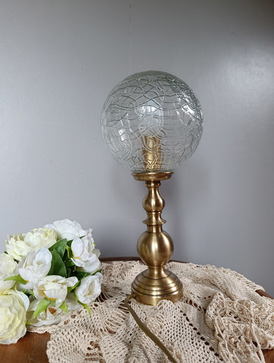 Image 1 of Lampe de table rétro chic laiton, globe rond texturé vintage upcyclé 
