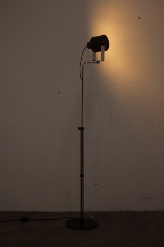 Image 1 of Lampadaire spot P433 en chrome noir italien des années 70, conçu par Brusasco & Torretta pour LUCI