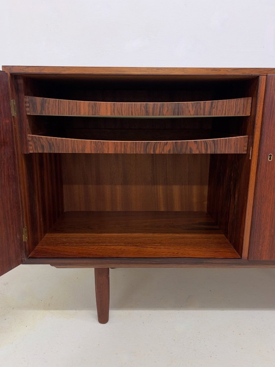 Image 1 of Palissanderhouten dressoir van Gunni Omann, Denemarken, jaren 60