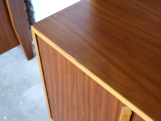 Image 1 of Meuble mural italien en teck des années 1950, allant du sol au plafond