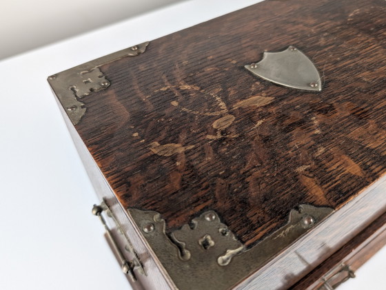 Image 1 of Mobiletto da scrittura vittoriano in quercia con tamburo automatico, XIX secolo