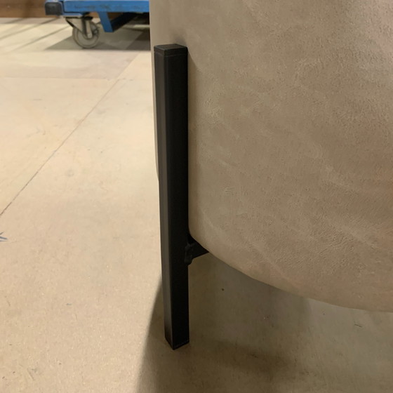 Image 1 of Pouf Castle Line Duco beige scuro