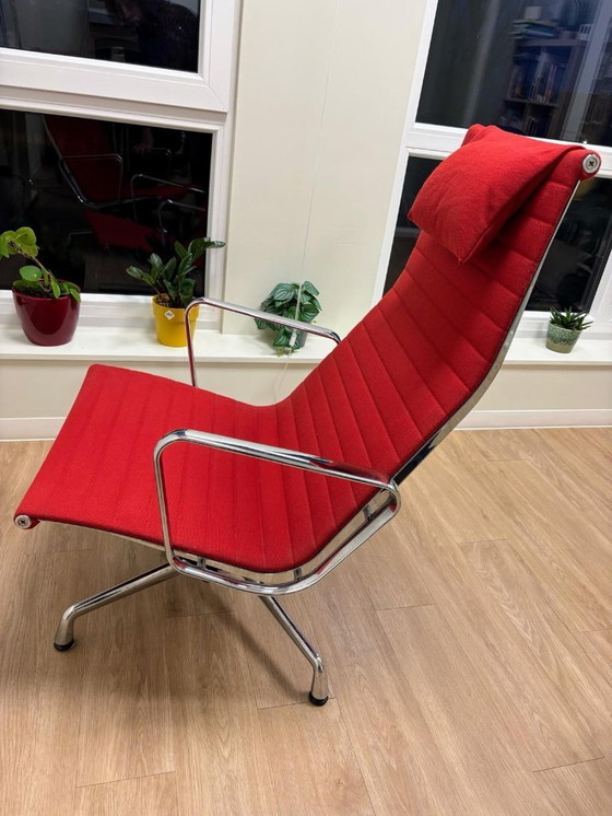Image 1 of Set di 2 poltrone originali Vitra Eames EA 124 Lounge – Rosse