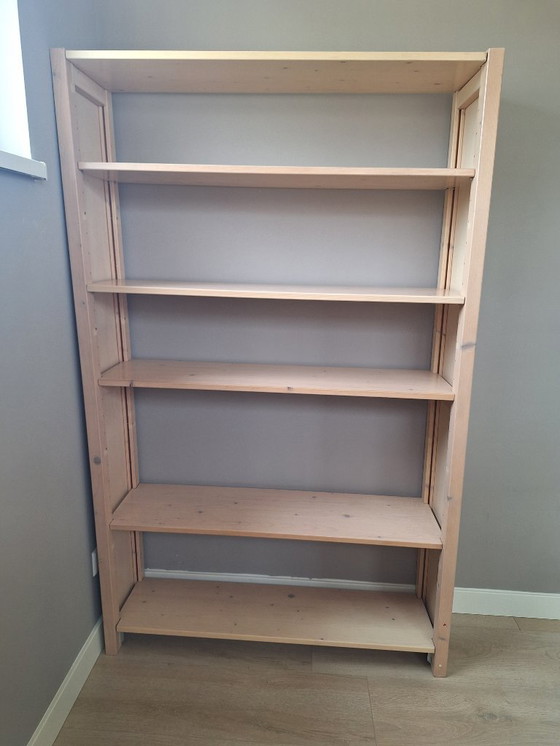 Image 1 of Armadi Lundia