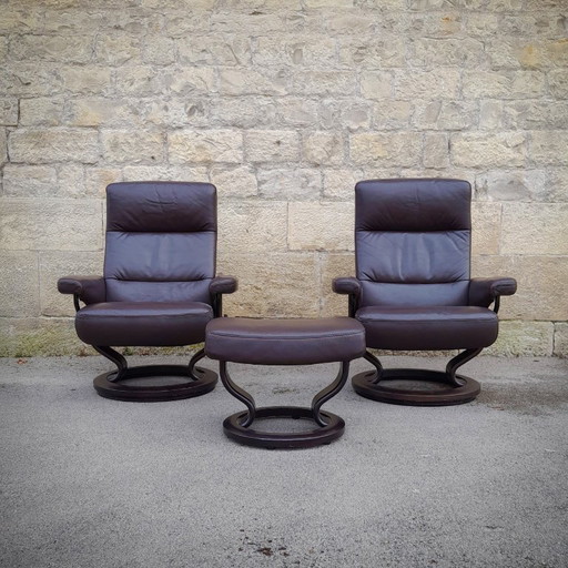 Paire de fauteuils et ottoman scandinaves en cuir Stressless par Ekornes, Norvège, 1970