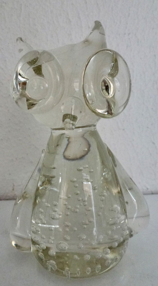 2x Glasbriefbeschwerer, bestehend aus einer Eule und einer Kugel, Spijkerbol.
