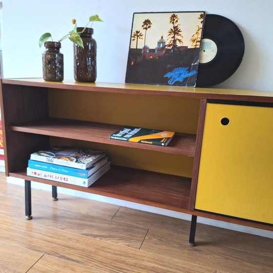 Image 1 of vintage dressoir