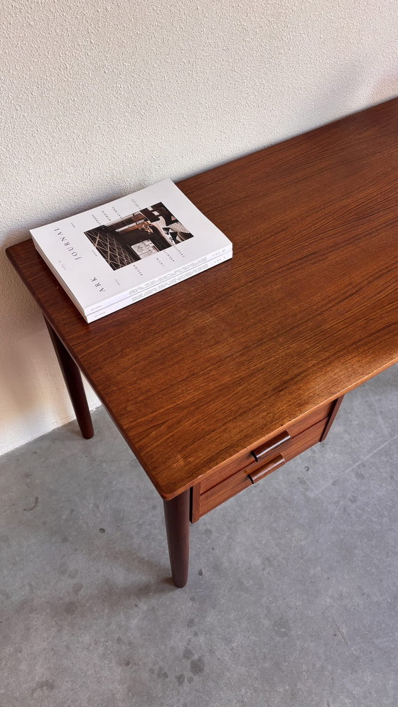 Image 1 of Vintage Deens bureau teak