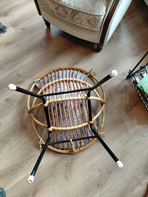 Vintage rieten stoelen met tafel