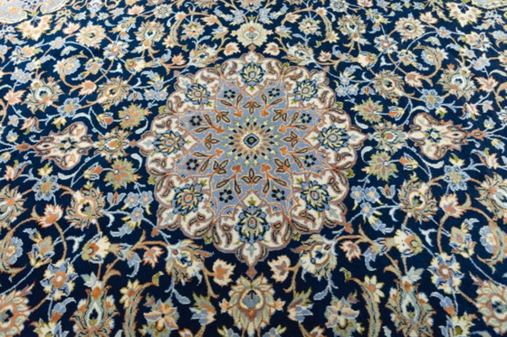 Image 1 of Tapis d'orient Isfahan liège noué à la main - 344 x 237 cm