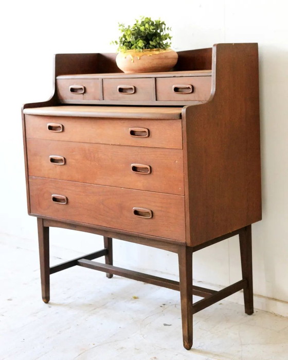 Mid-Century Curvy Dressing Table in Teak with Pull Out Mirror – Mid Century Modern (photo 2 of 5)