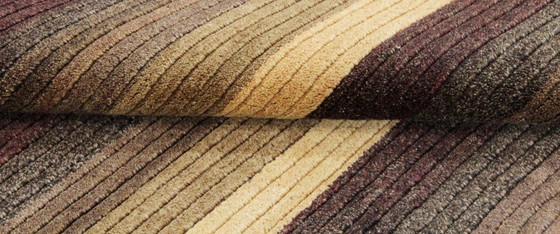 Modern Designer Hand-knotted Wool Rug New & Unused 202 x 144 cm, Rugs & carpets, Beige (photo 8 of 9)