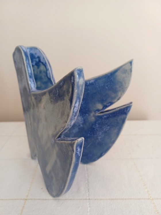 Minimalist ceramic bird Sculpture - Organic modern studio pottery (photo 3 of 7)