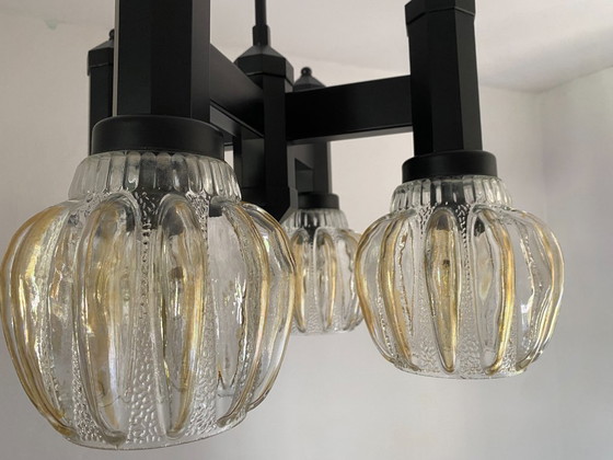 Jugoslawischer Mid-Century-Kronleuchter aus den 1970er Jahren von KAJ Svetila Kozole, Slowenien – Glass (photo 17 of 18)