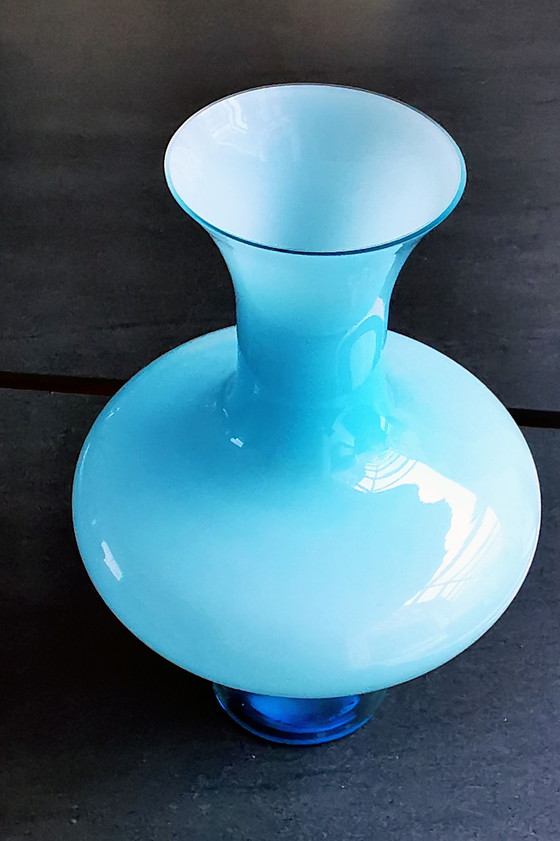 Image 1 of Verre Empoli Italie Toscane, années 1960, vase bleu clair