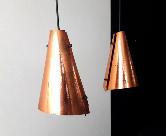Image 1 of Set di 2 lampade a sospensione brutaliste in rame di E.S. Horn Aalestrup, anni '60