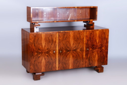 Gerestaureerd art-deco dressoir, walnoothout, glas, herleefde Poolse afwerking, Tsjechisch, jaren 1920 – Metal