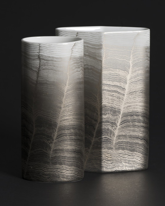 Image 1 of Rare trio de vases en porcelaine "Chiffon" Alain Le Foll × Rosenthal *édition du jubilé*