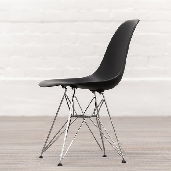 Image 1 of Silla Vitra Eames Plastic Chair Dsr Club