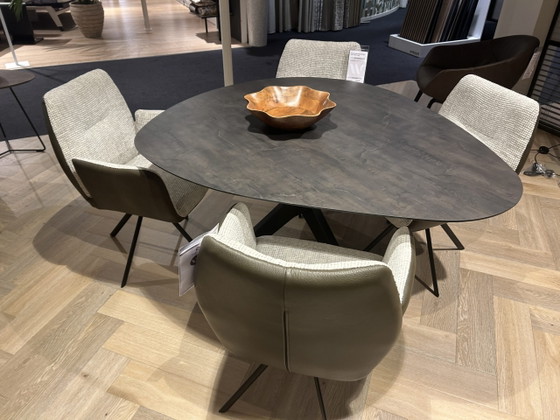 Hanna - Danillo eetkamerstoel met arm set van 4 – H.E. Design, Eetkamerstoelen, Leather, Plastic (photo 2 of 6)