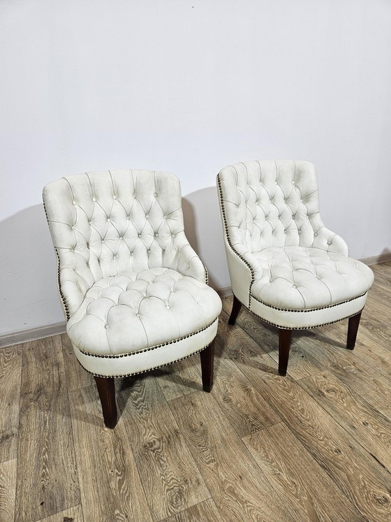Chesterfield Armchairs, England, 1960s, Set of 2 – Leather, Wood (photo 10 of 15)
