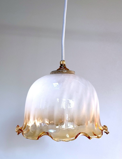 Drie Vintage Glazen Klokvormige Hanglampen – Glass
