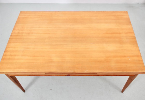 Extendable dining table in light mahogany for 6/8 people. – Wood (photo 7 of 10)
