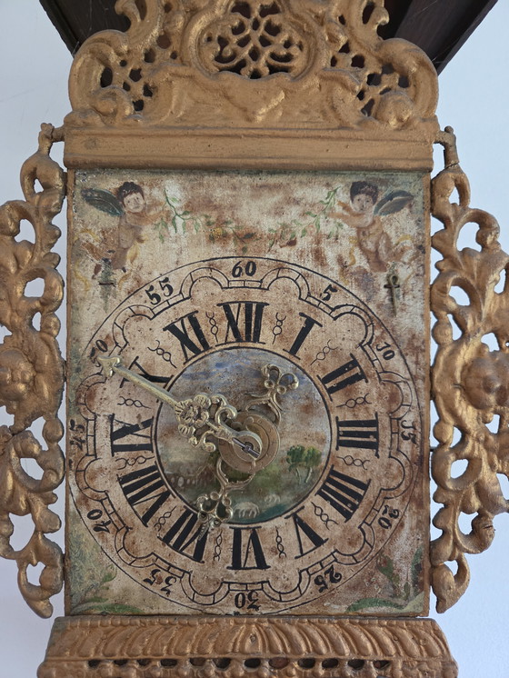 Image 1 of Friese stoelklok