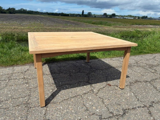 Image 1 of Royal Botania Premium zware teakhouten tuintafel 140x140cm 